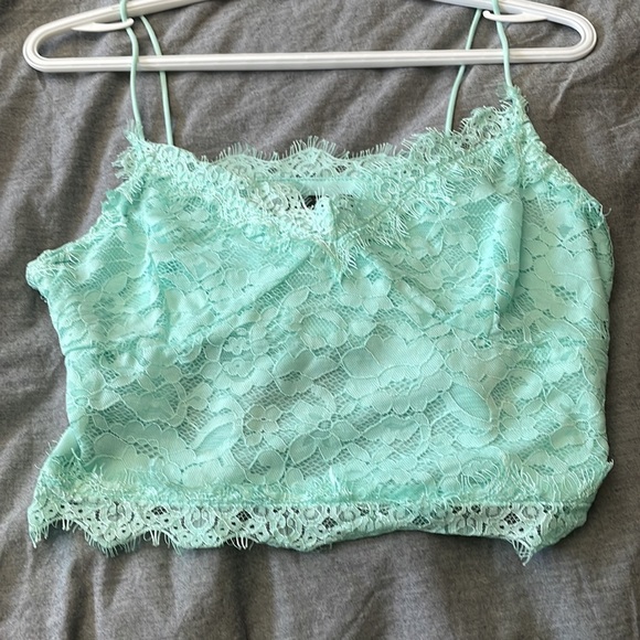 Mint Green Lace Tank Top - Picture 2 of 3